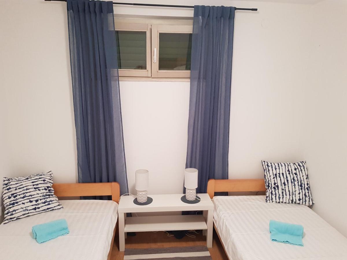 Apartments Summer Touch เพทรอซาเน ภายนอก รูปภาพ